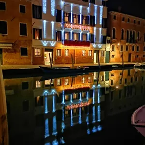 Hotel Ca' Bonfadini Historic Experience Venice