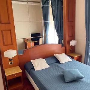 Πανσιόν 3rd Floor 69 Manin Street