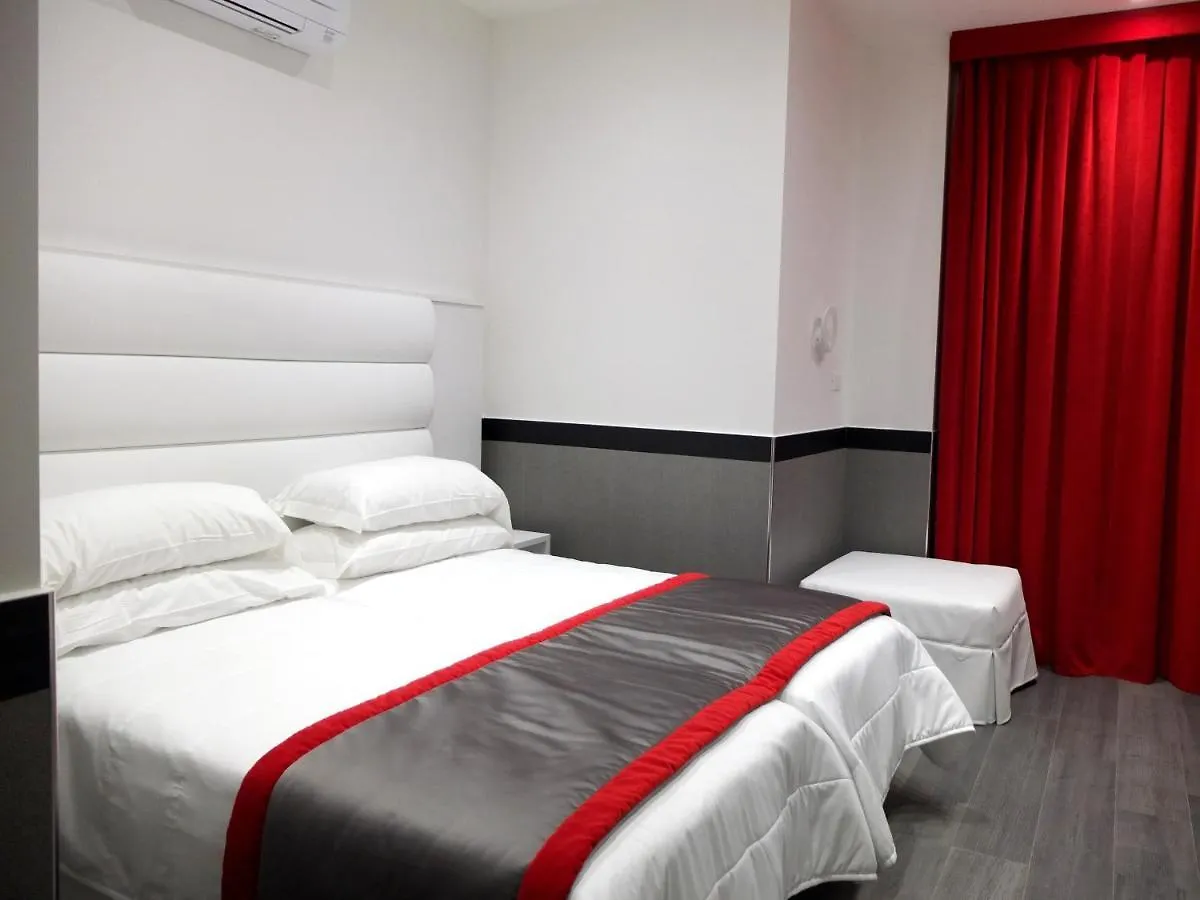 Astoria Golden Gate Hotel Rome 2*,  Italy