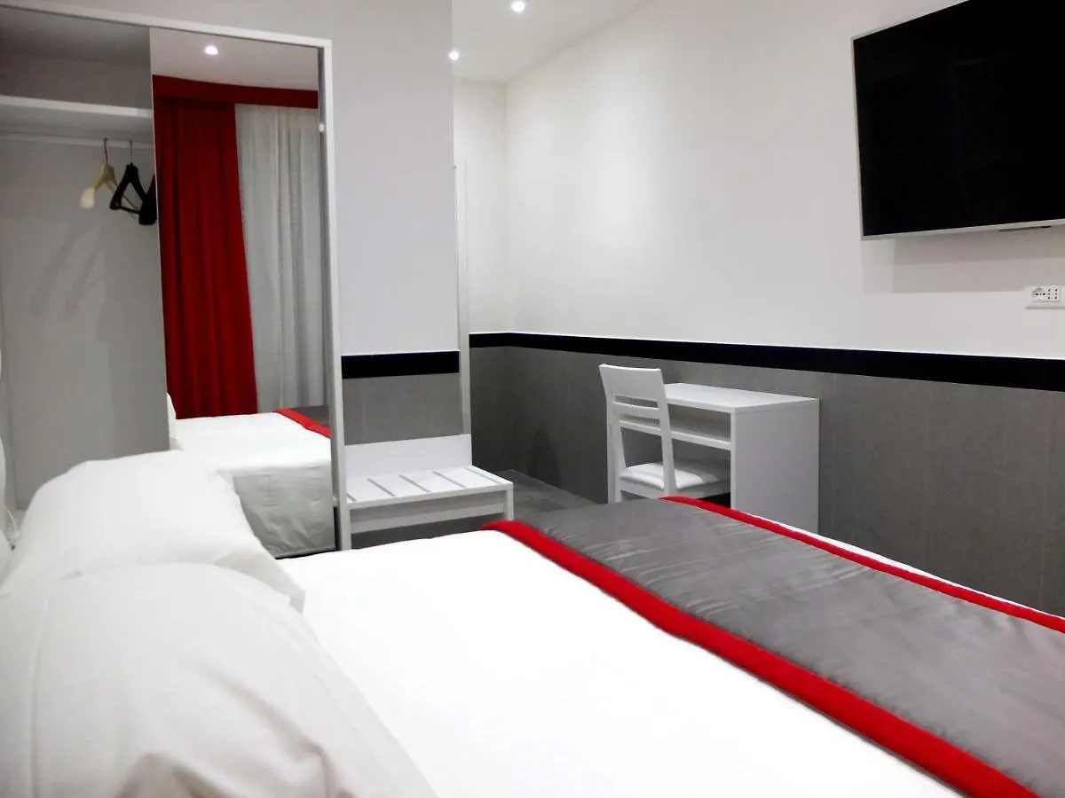 Astoria Golden Gate Hotel Rome