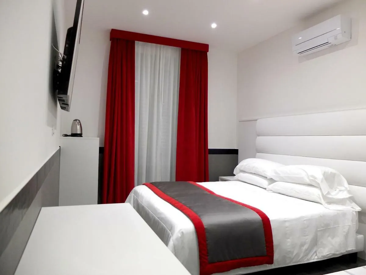 **  Astoria Golden Gate Hotel Rome Italy