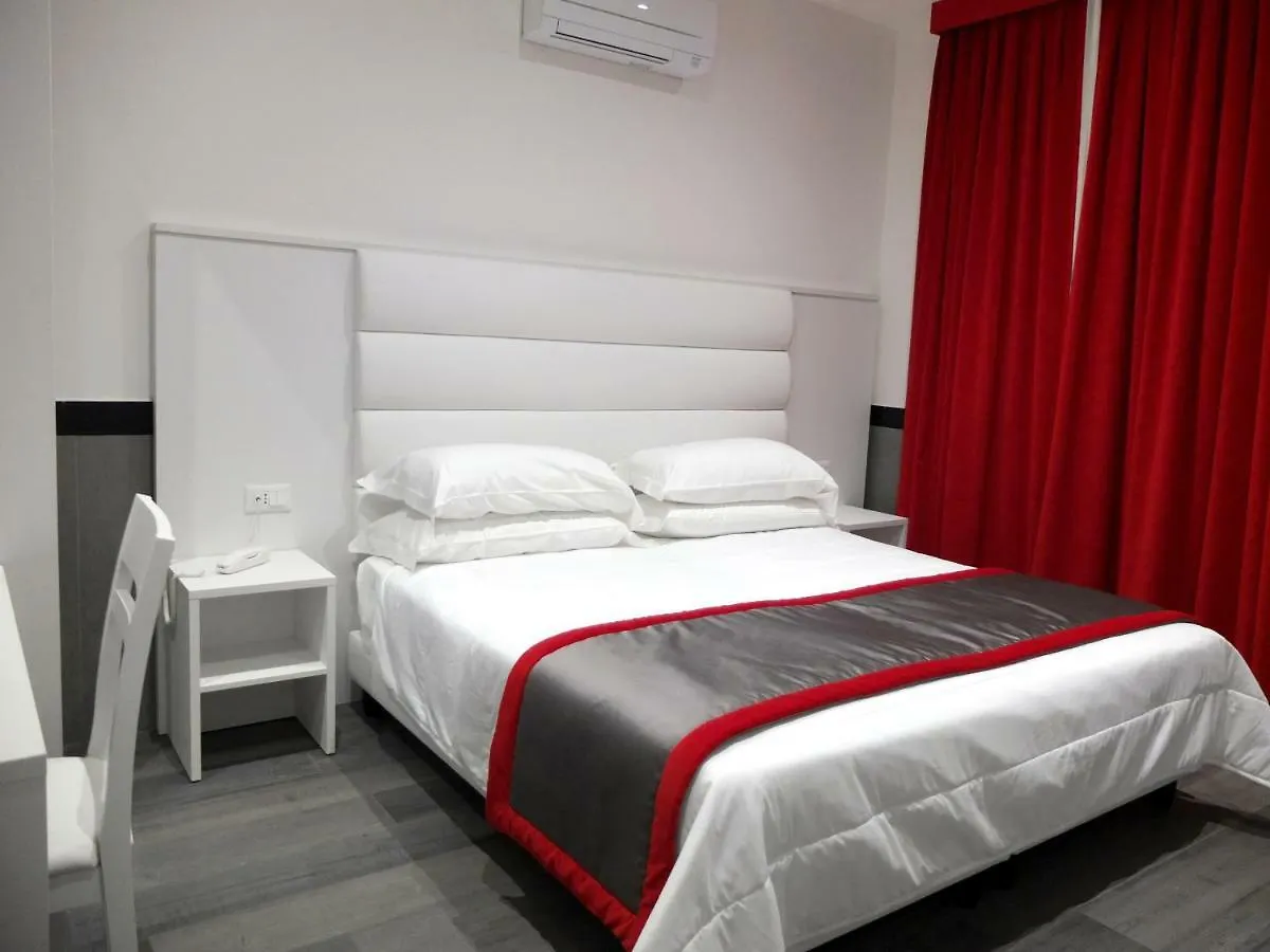 Astoria Golden Gate Hotel Rome